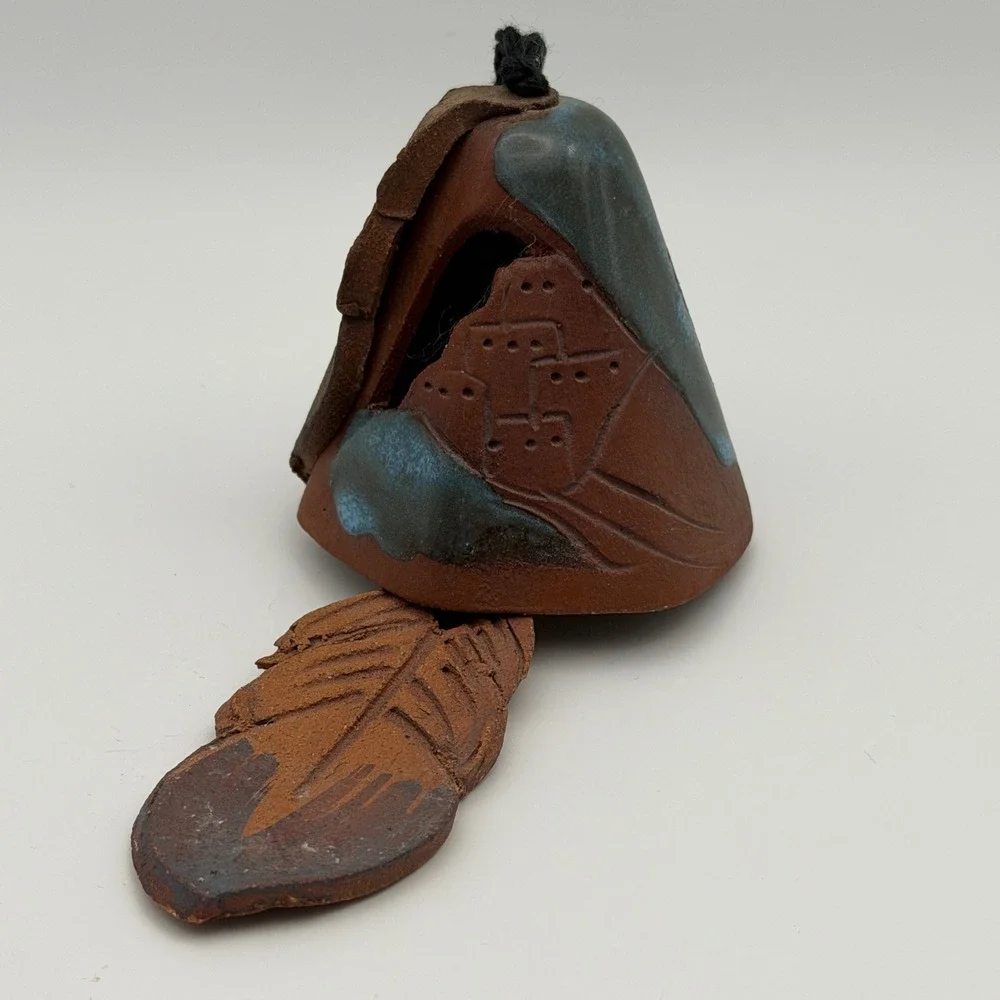 Southwestern Pueblo Clay Bell Ornament Terracotta Feather‎ Native Style Decor